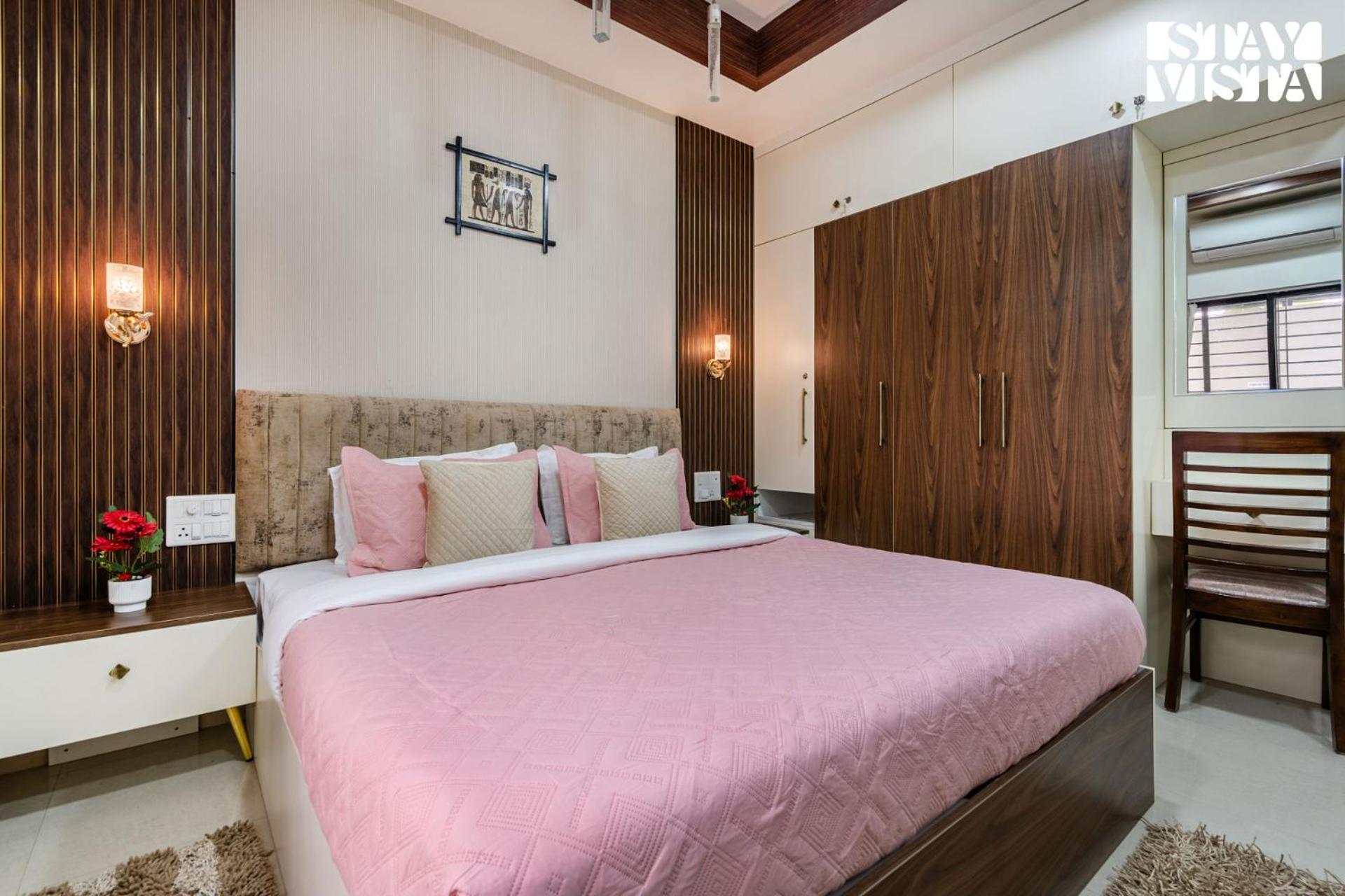 Serenity Meadows With Pool By Veo - Part Of Stayvista นาสิก ภายนอก รูปภาพ